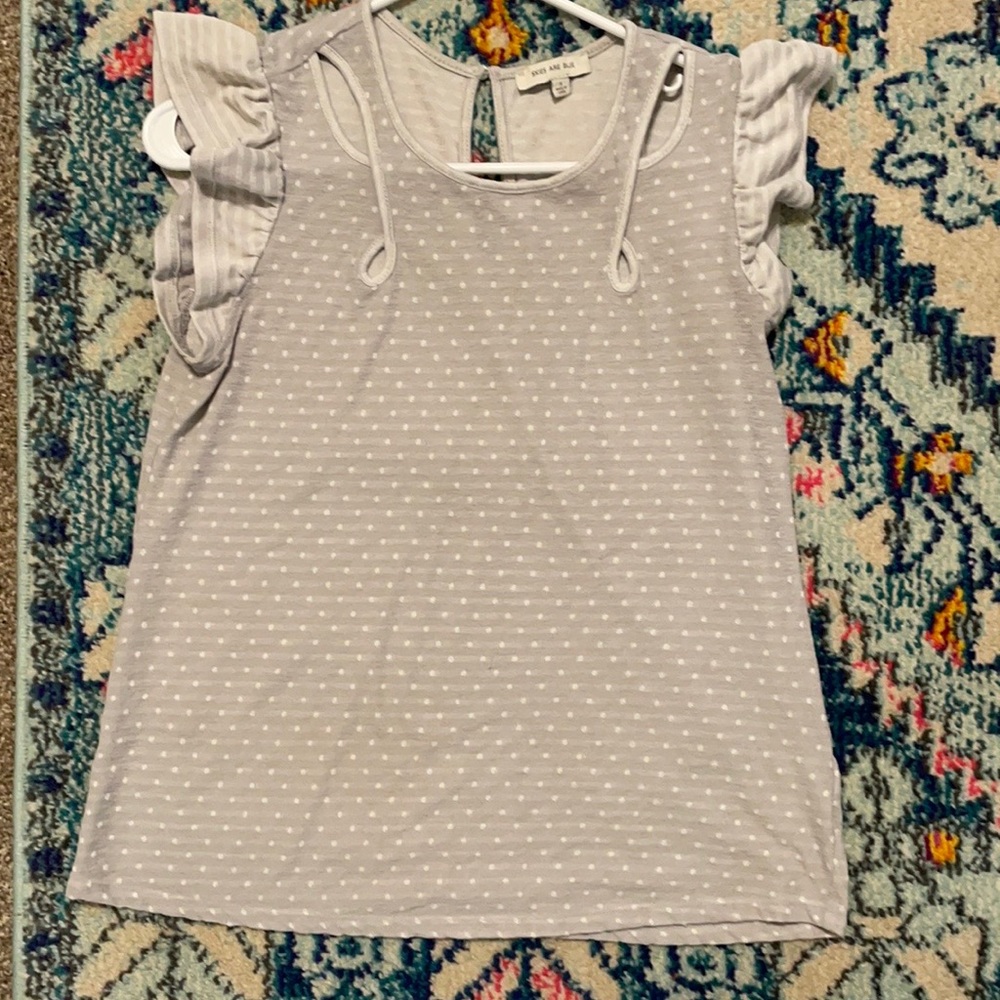 Grey polka dot top